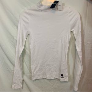 NWT Hollister mock neck/turtle neck